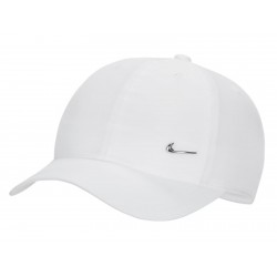CZAPKA Z DASZKIEM NIKE FB5064-100 metal logo JUNIOR