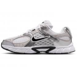 BUTY sportowe NIKE V5 RNR (HQ6411-100)